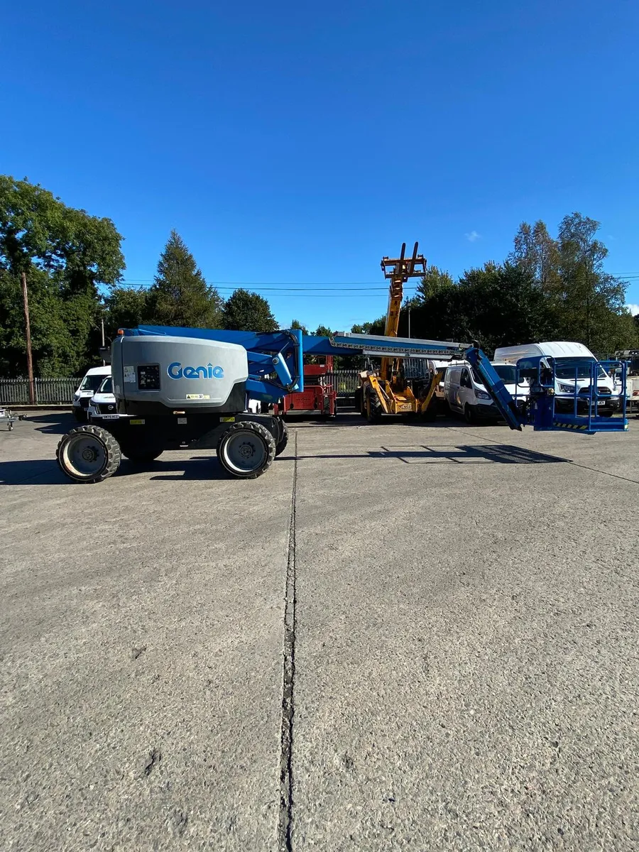 2016 GENIE Z62 / 40 68FT ARTIC DIESEL BOOM LIFT - Image 1