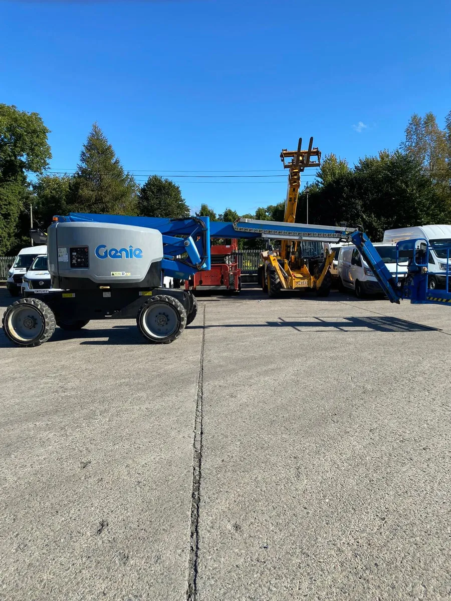 2016 GENIE Z62 / 40 68FT ARTIC DIESEL BOOM LIFT - Image 2
