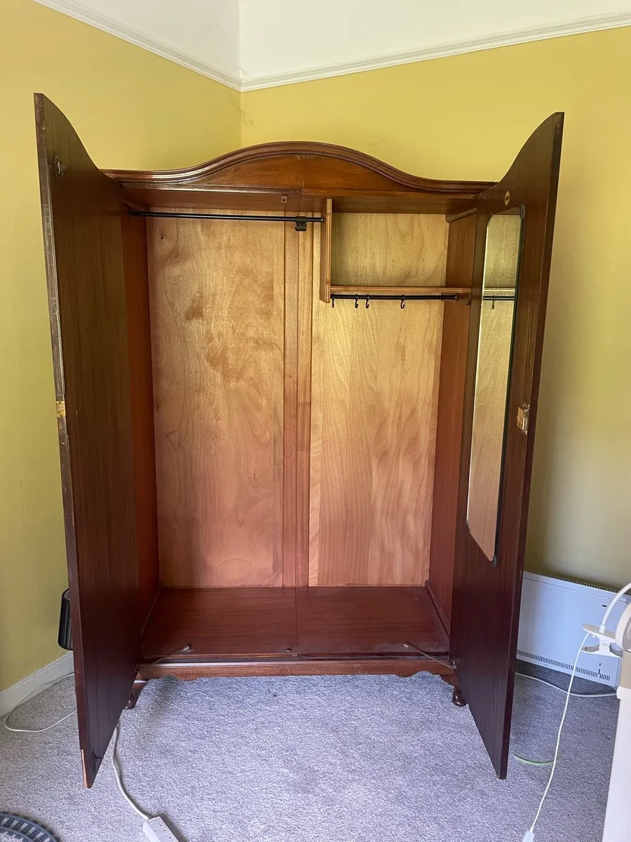 Wardrobe - Image 2
