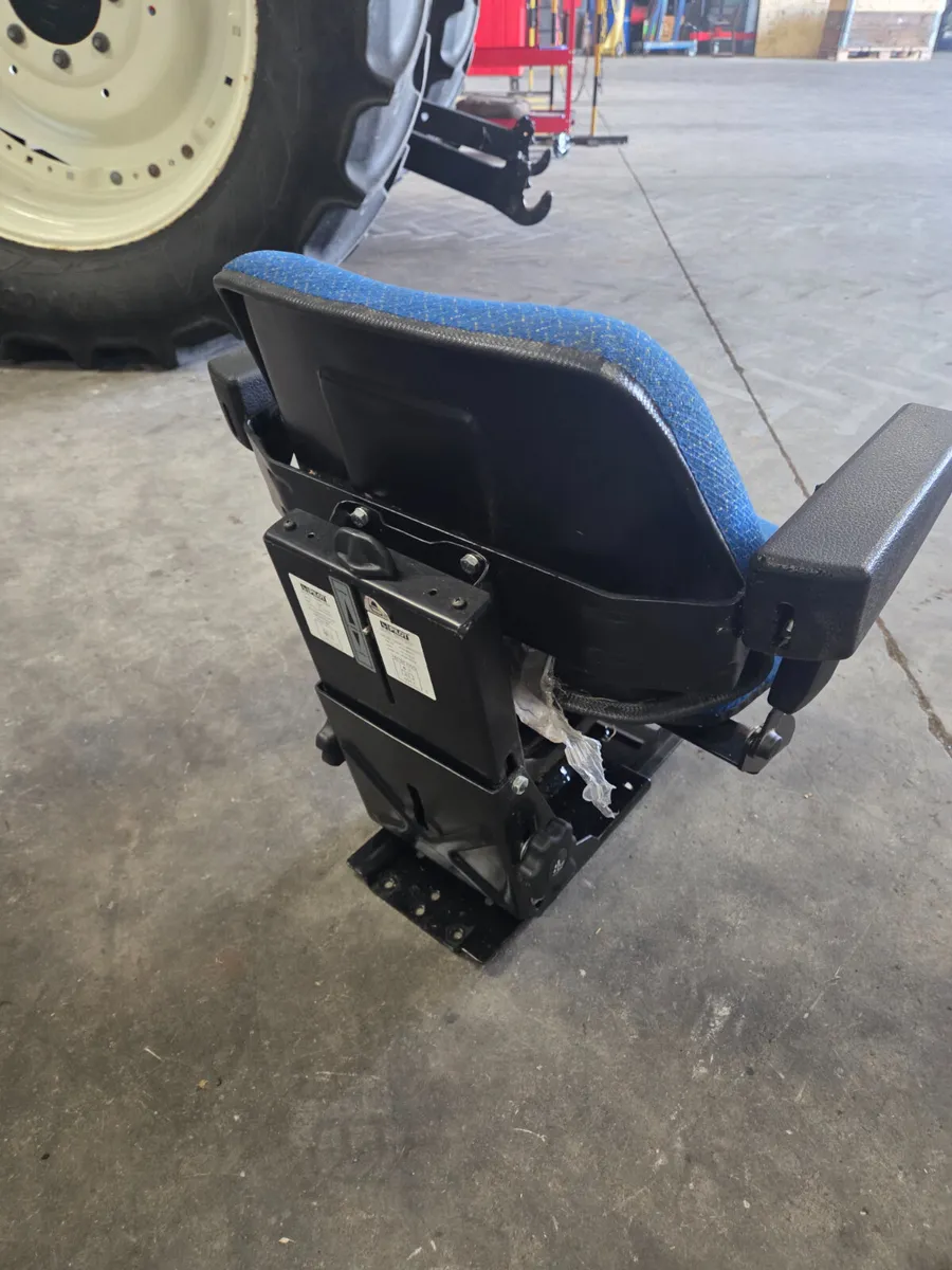 Pilot Seat - Image 4