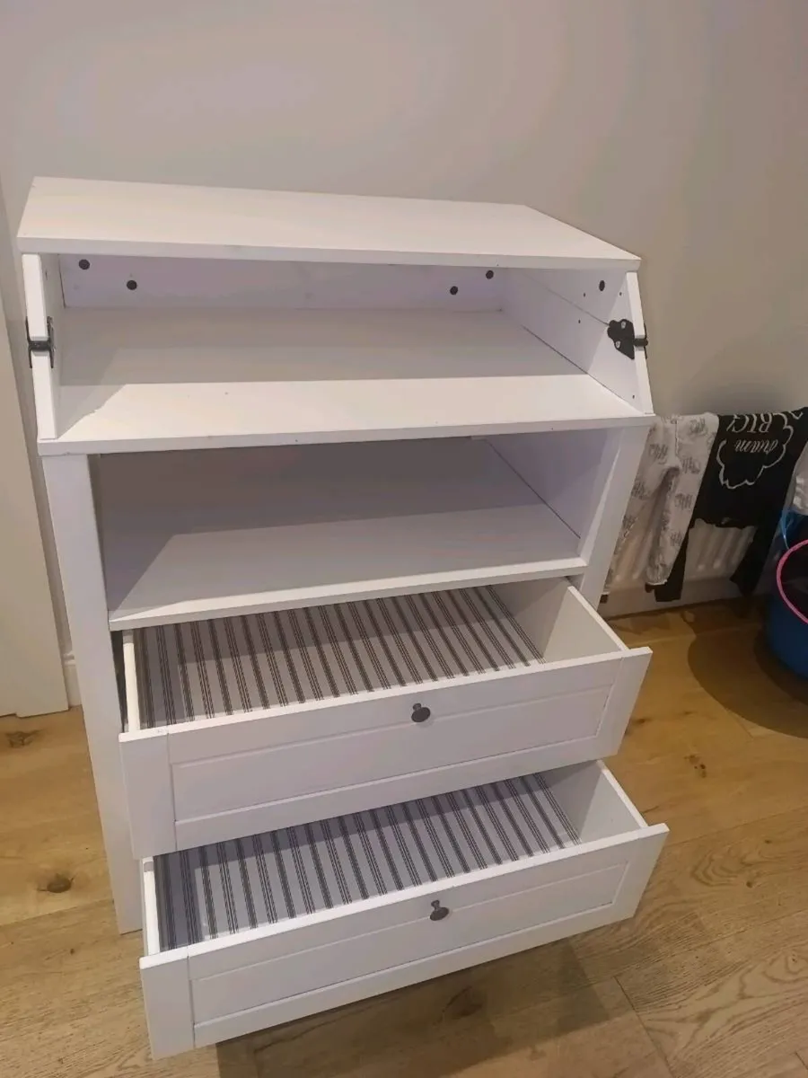 Ikea Sundvick Changing table, fully assembled - Image 2