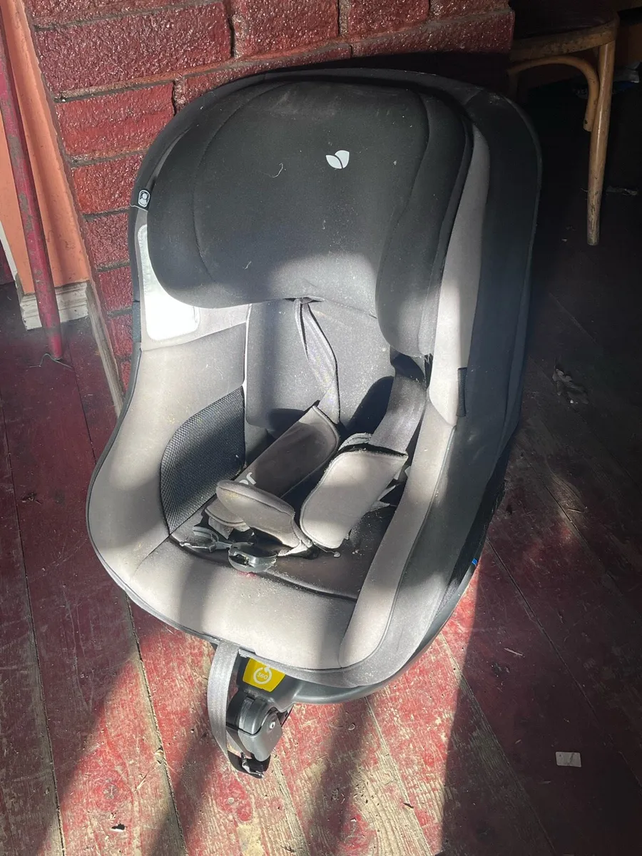 Child’s car seat