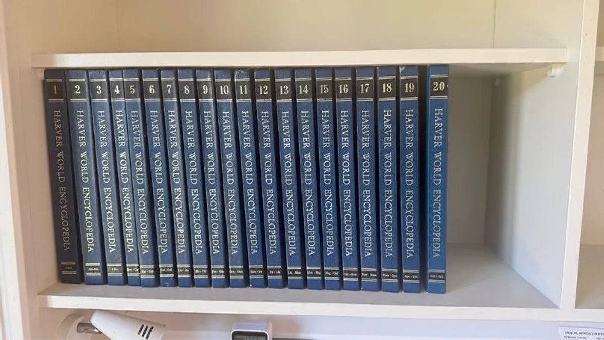 encyclopedia - Image 3