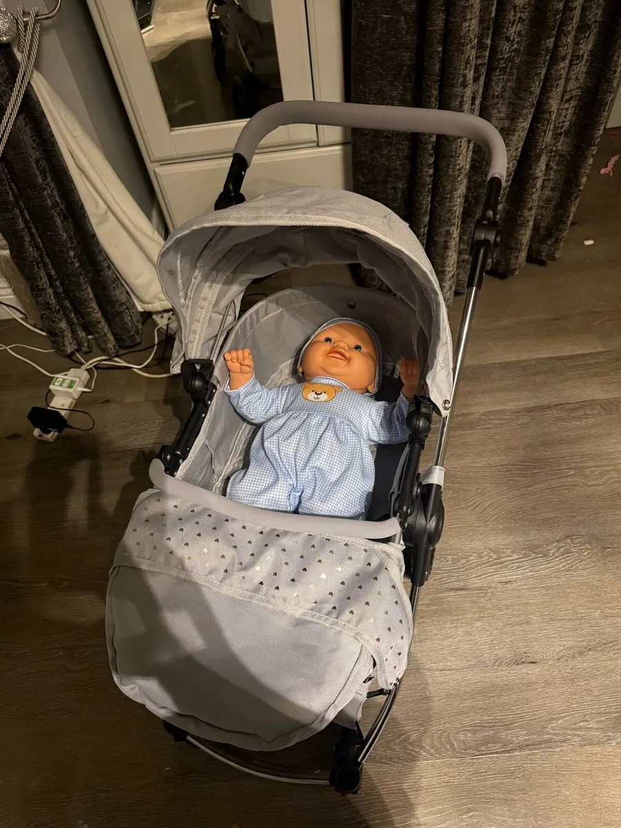 Doll and pram - Image 2