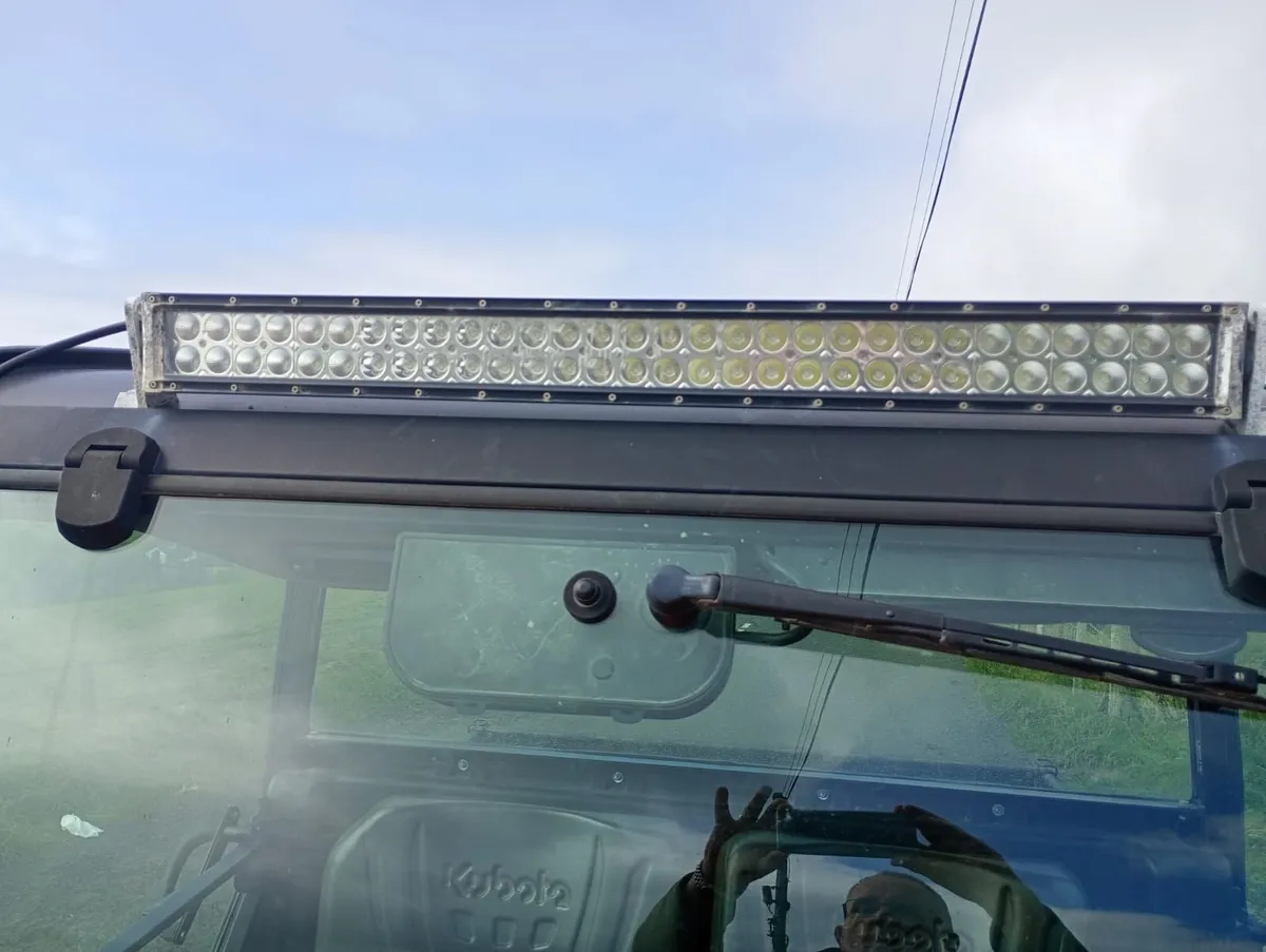 Kubota RTV X1110 - Image 4