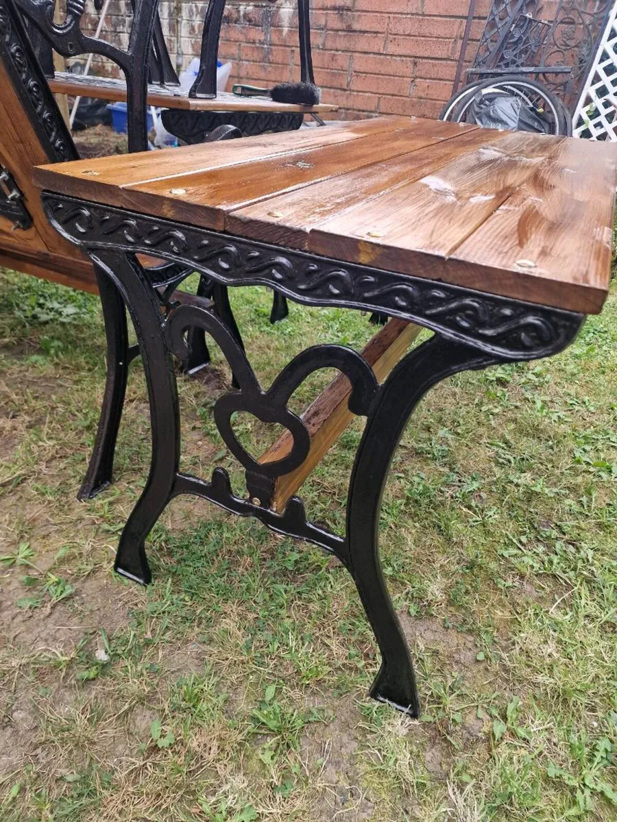 Garden table cast iron - Image 1