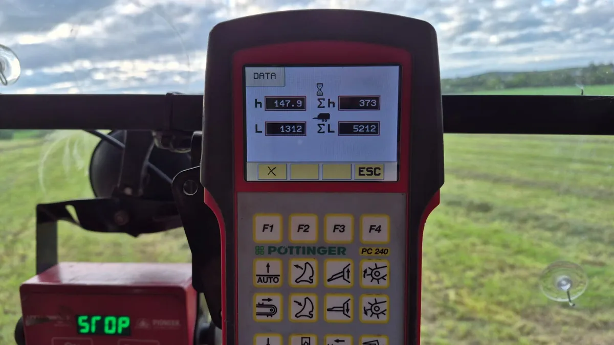 Pottinger Torro  5510 Combiline Forage Wagon - Image 3