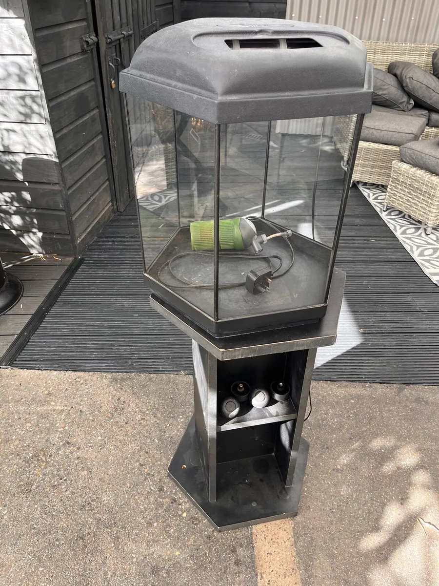 Fish tank and stand for sale - Image 4