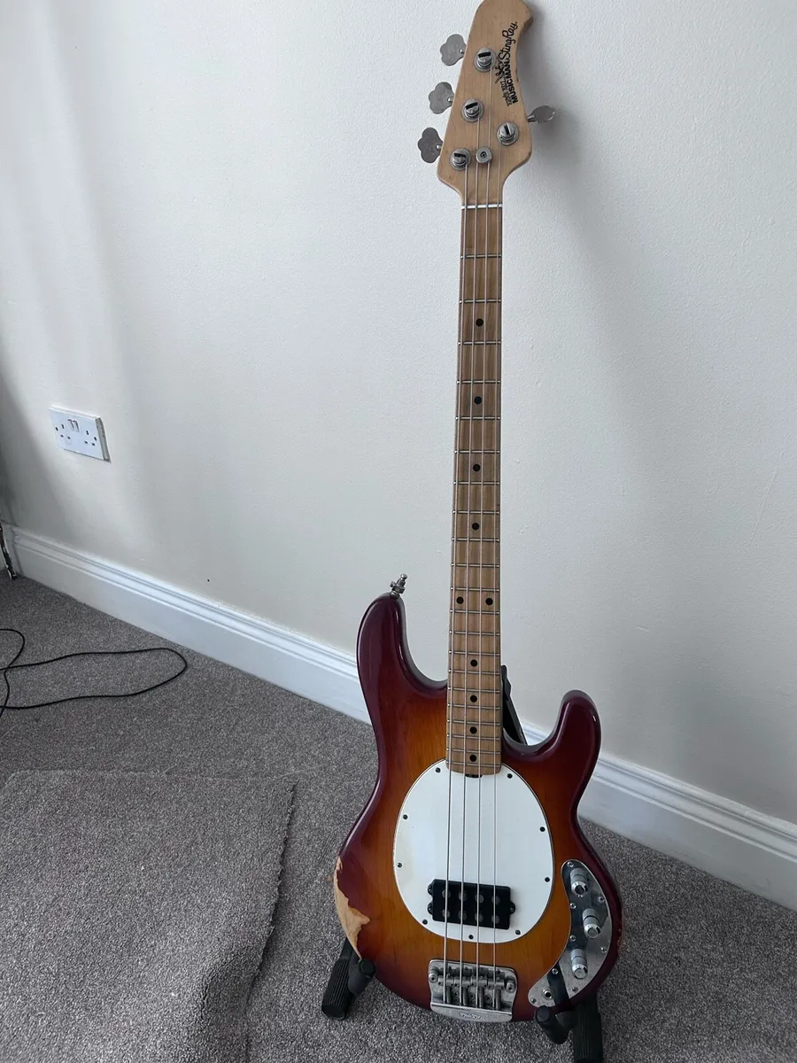 Ernie ball Musicman Stingray bass - Image 4