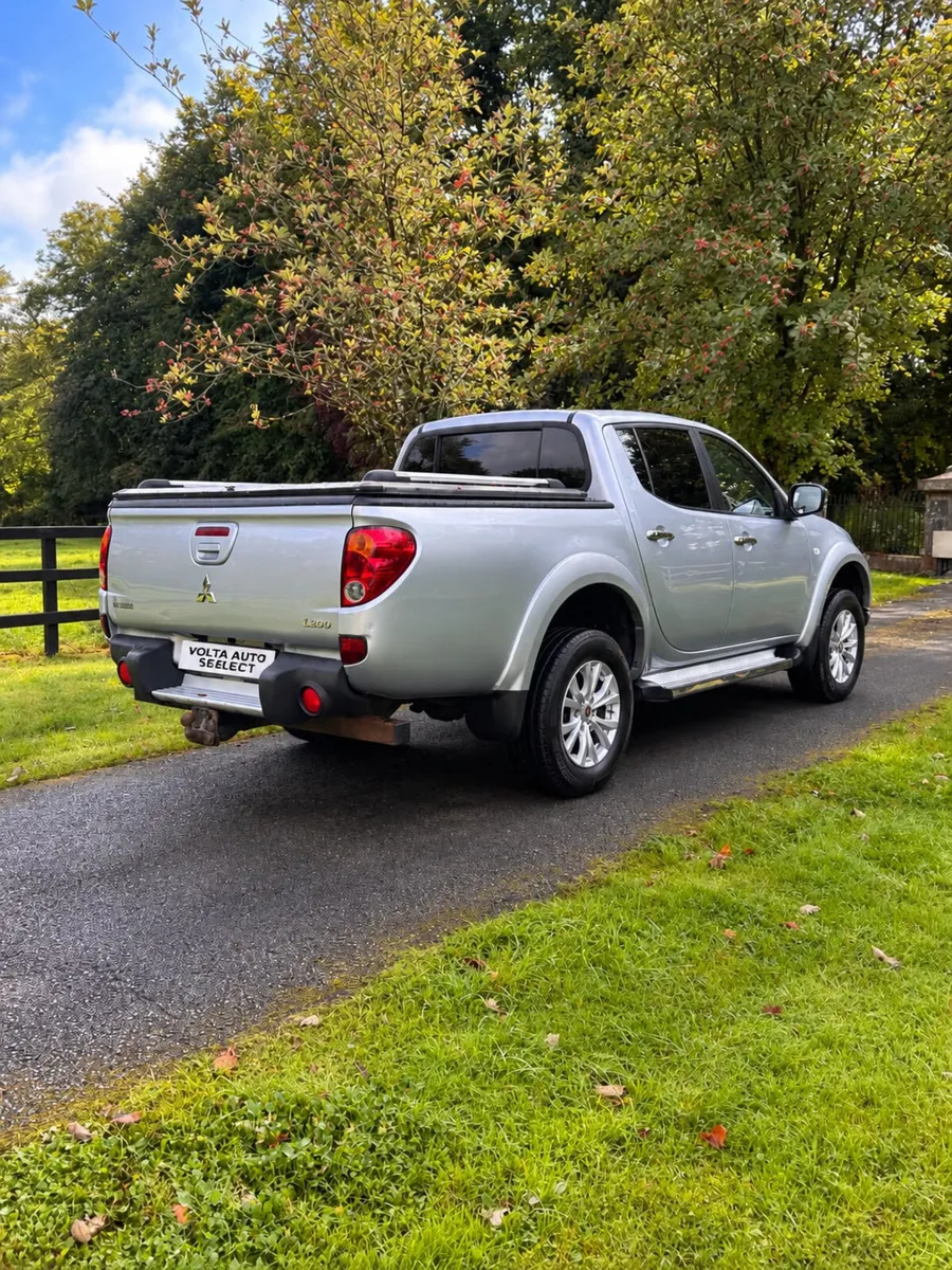 Mitsubishi L200 4WD Automatic 162 - Image 3