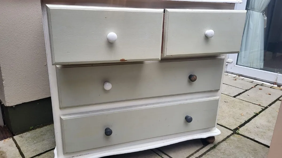 Chest of drawers - Image 3