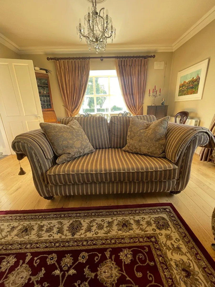 Fineline furniture Sofa - Image 3