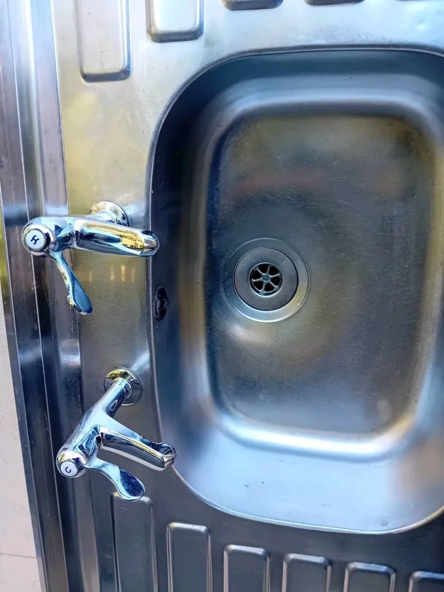 Stainless steel kitchen sink - Image 2