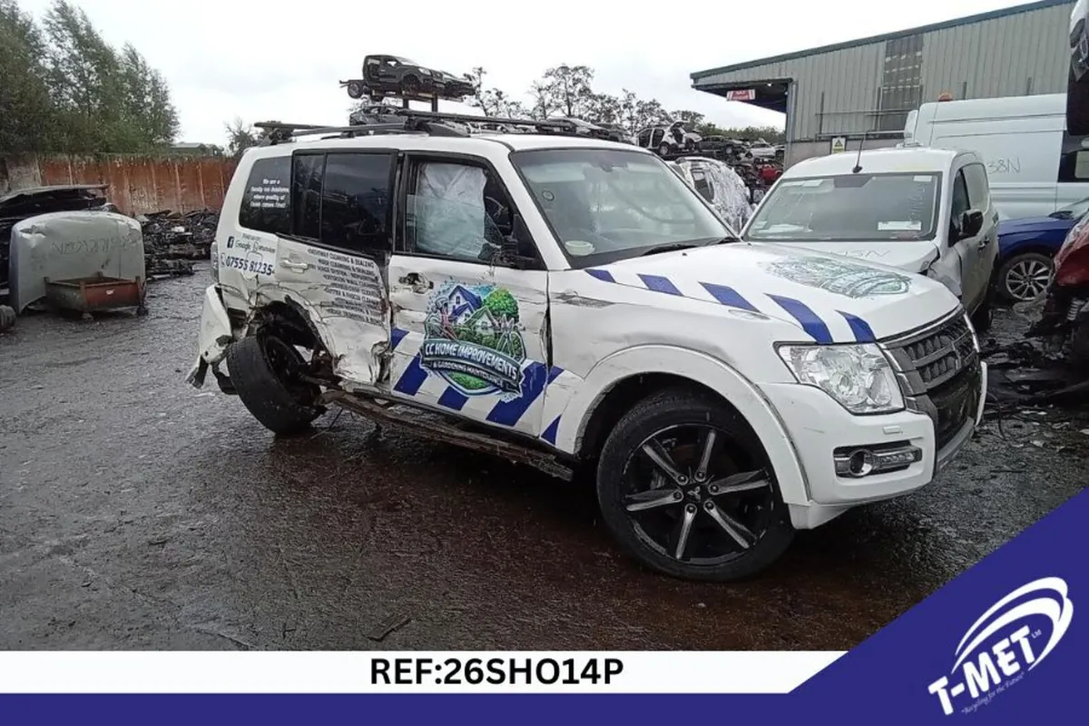 2016 MITSUBISHI SHOGUN BREAKING FOR PARTS - Image 3
