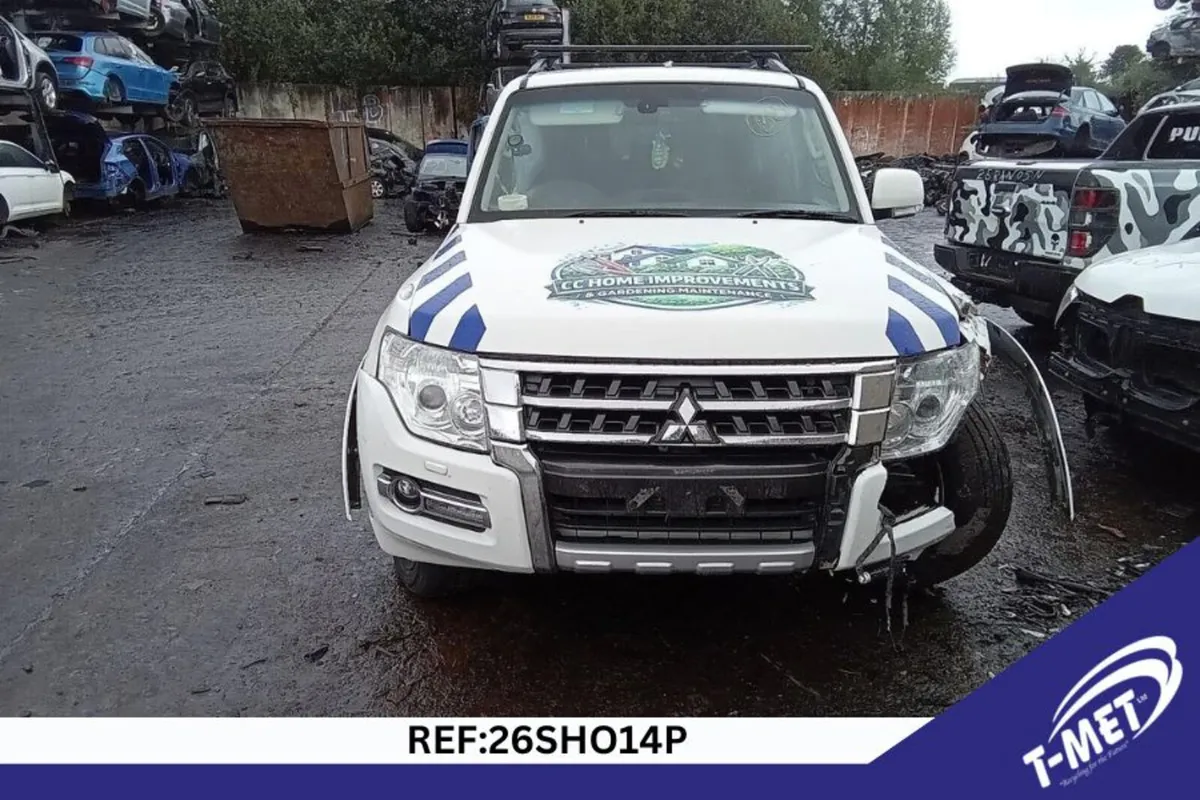 2016 MITSUBISHI SHOGUN BREAKING FOR PARTS - Image 4