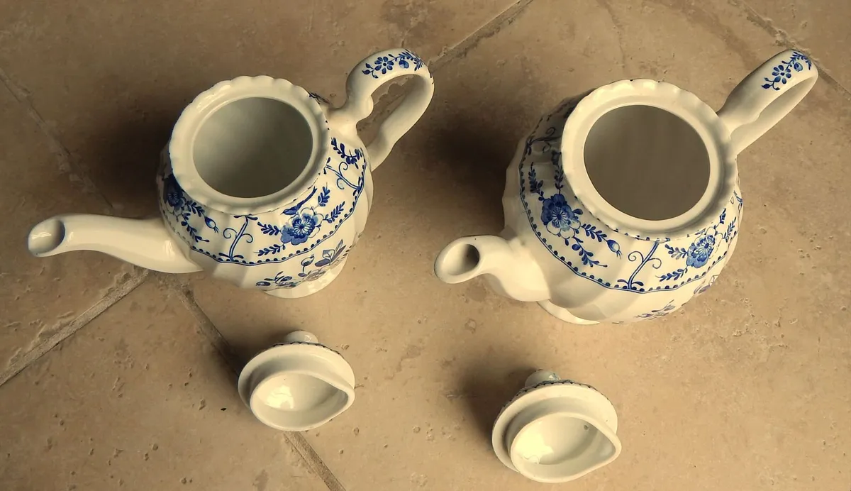 2 Johnson Bros Indies Design Ironstone Coffee Pots - Image 4