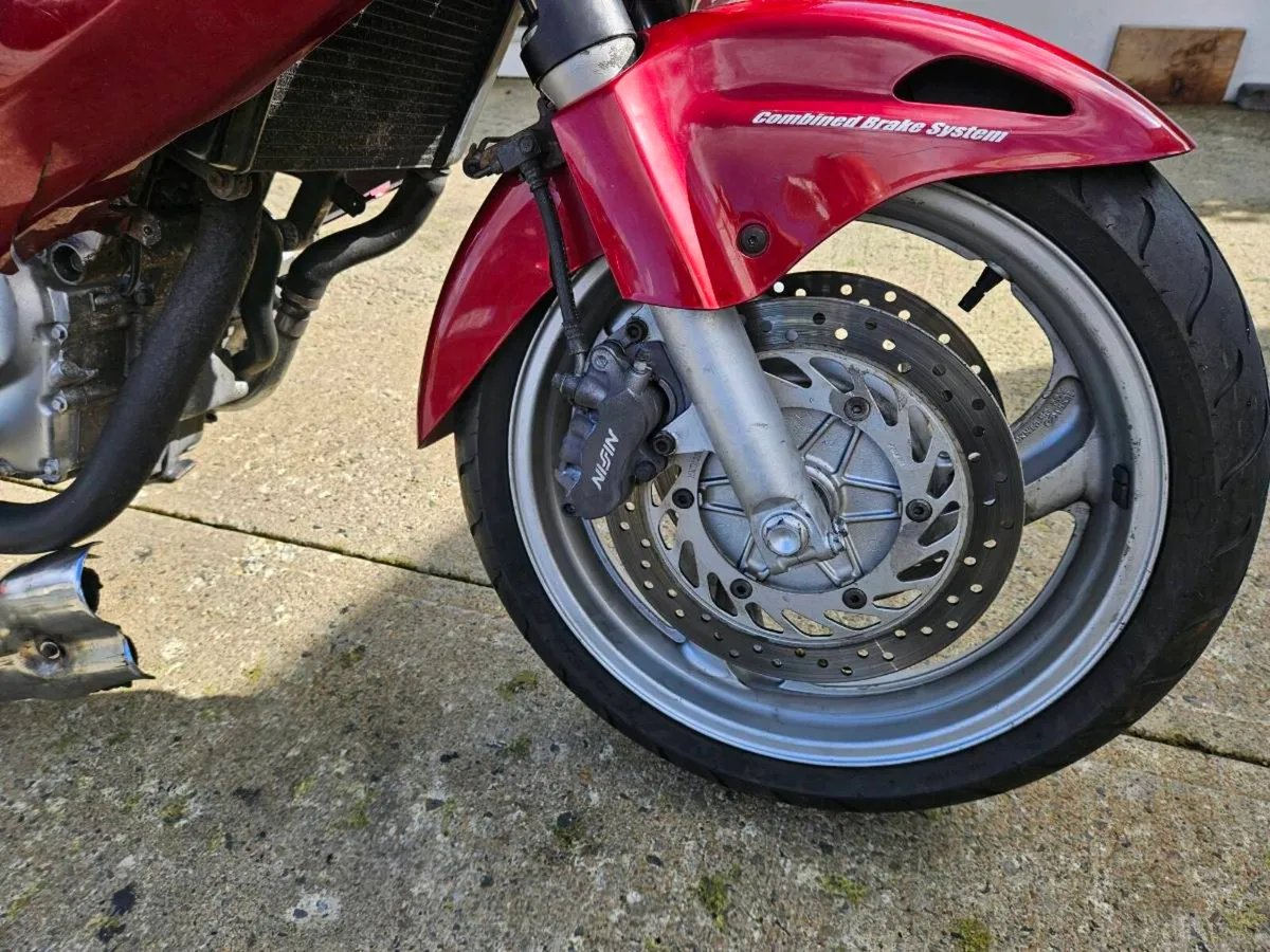 Honda deauville 650 - Image 2