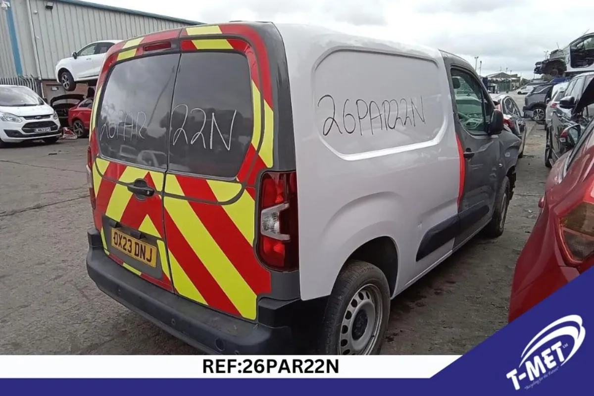 2023 PEUGEOT PARTNER BREAKING FOR PARTS - Image 1