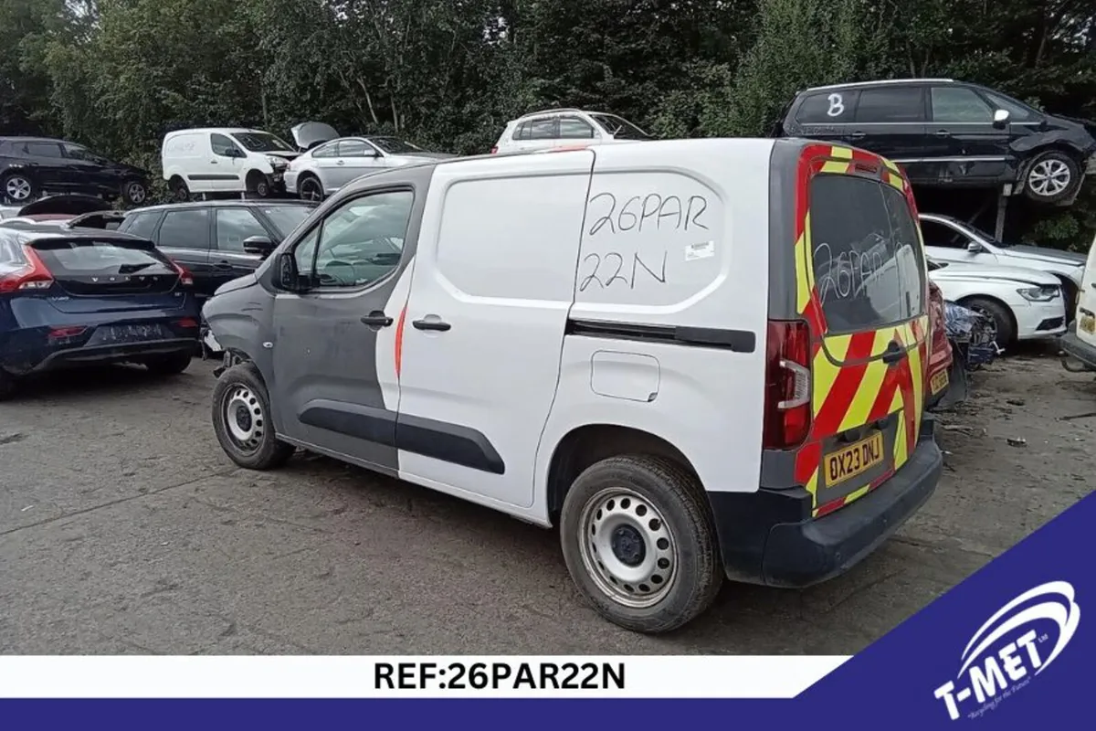 2023 PEUGEOT PARTNER BREAKING FOR PARTS - Image 3