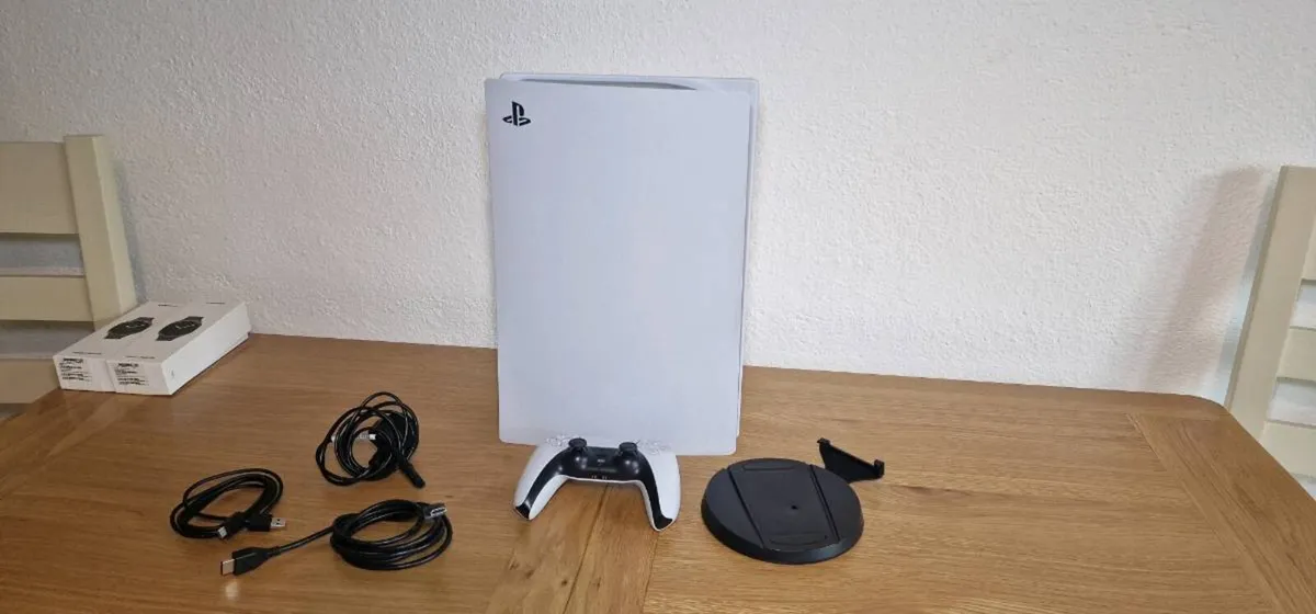 Playstation 5 and Play station 4 Pro consoles - Image 1