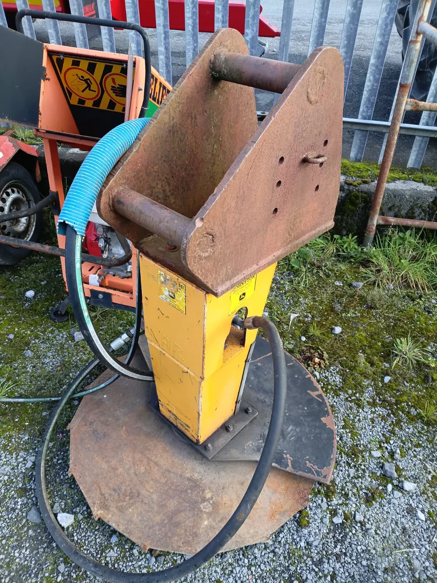 AR engineering Saw - Image 3
