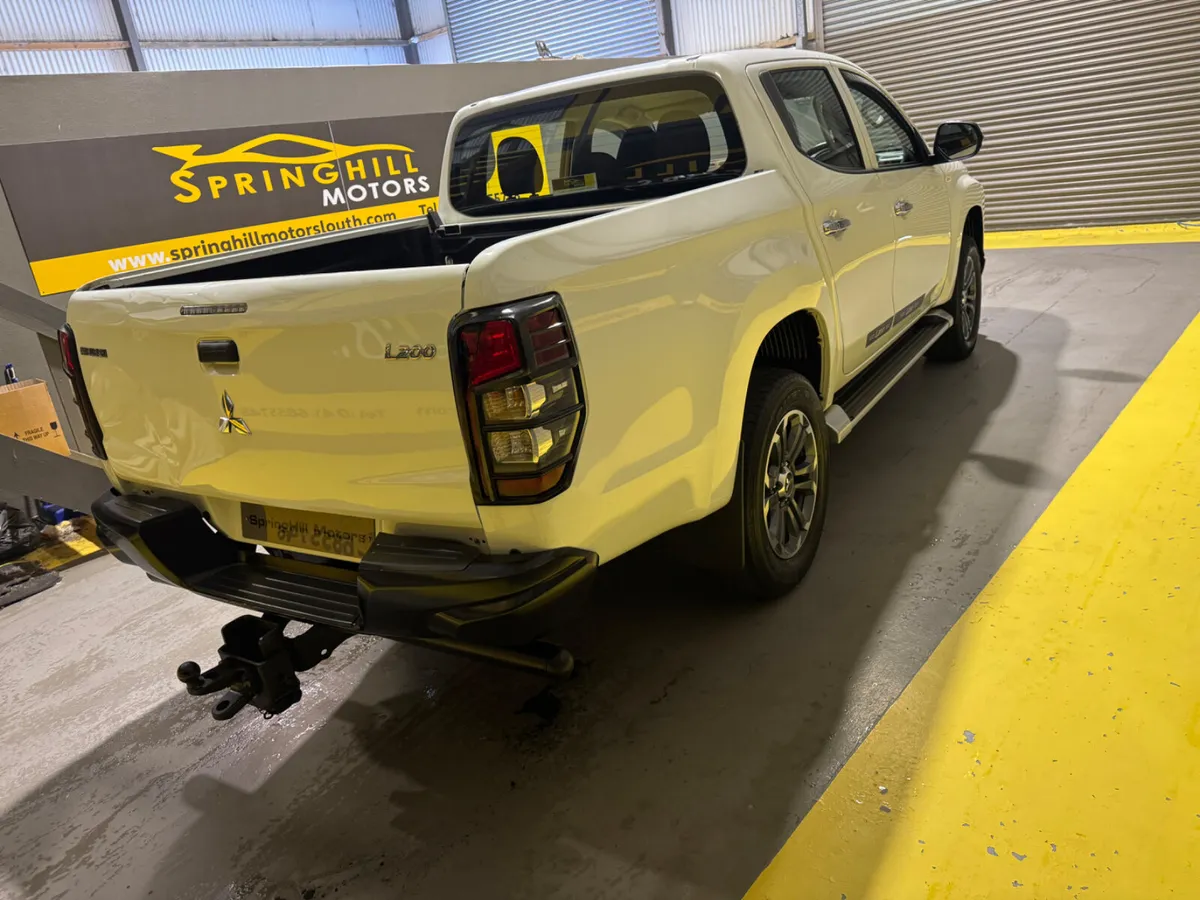 2020 Mitsubishi L200 2.3 DI-D 150 BHP NO VAT 4WD - Image 4