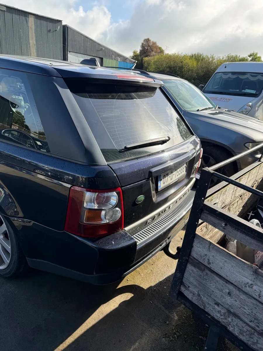 Range Rover breaking - Image 2