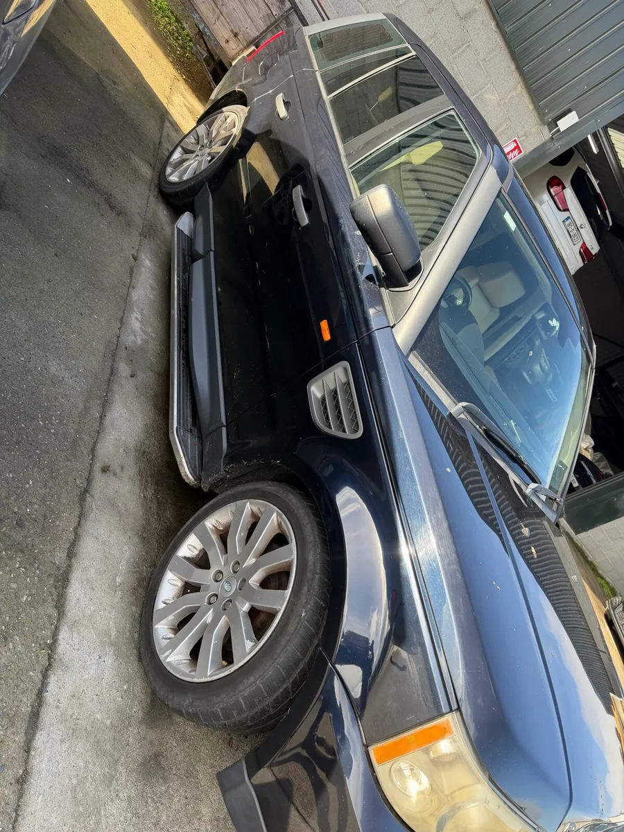 Range Rover breaking - Image 4