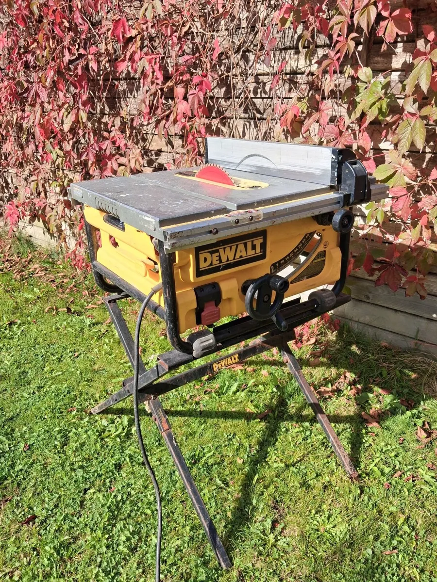 Dewalt Table saw - Image 1