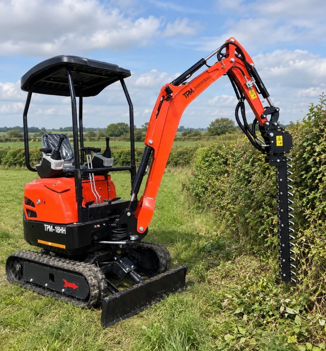 TPM-18HH micro digger Briggs & Stratton engine - Image 1
