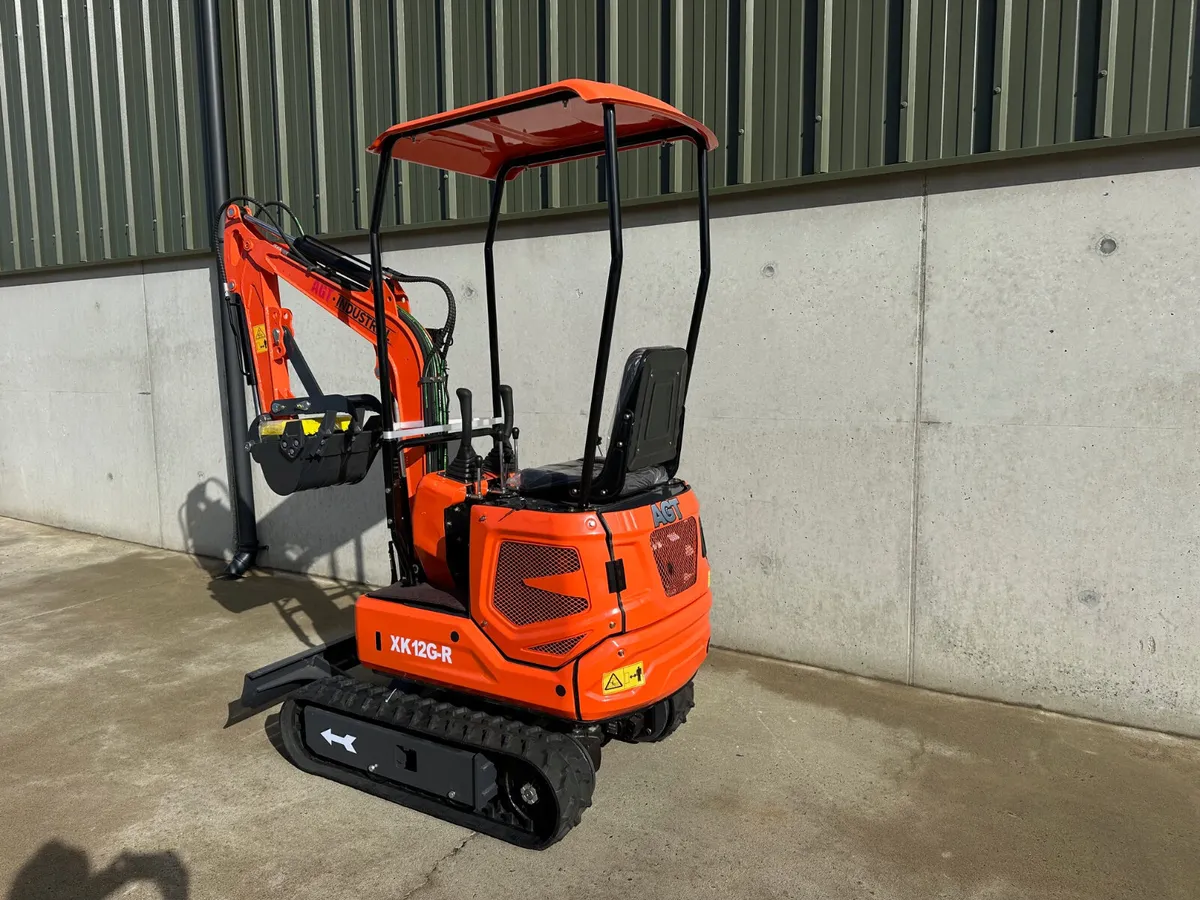 New Petrol Mini Excavator **Online Auction** - Image 4