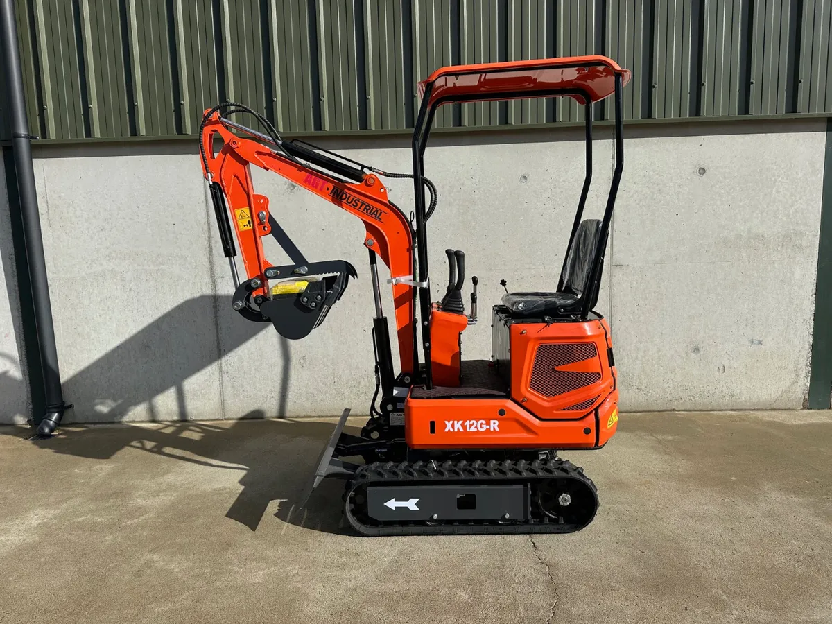 New Petrol Mini Excavator **Online Auction** - Image 3