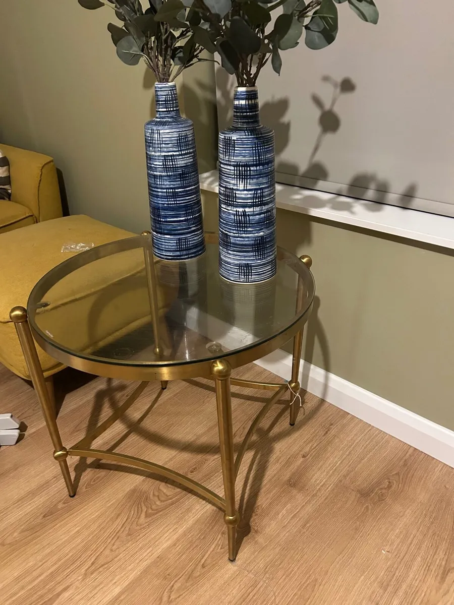 Glass coffee table - Image 1