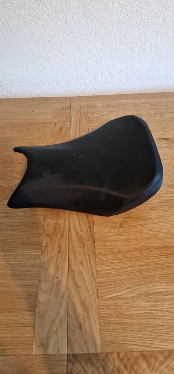 S1000r rider and pillion original seats - Image 1