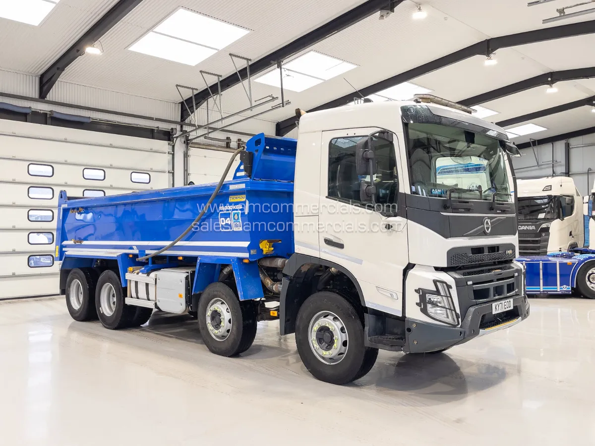 2021 VOLVO FMX 420 TIPPER - Image 1