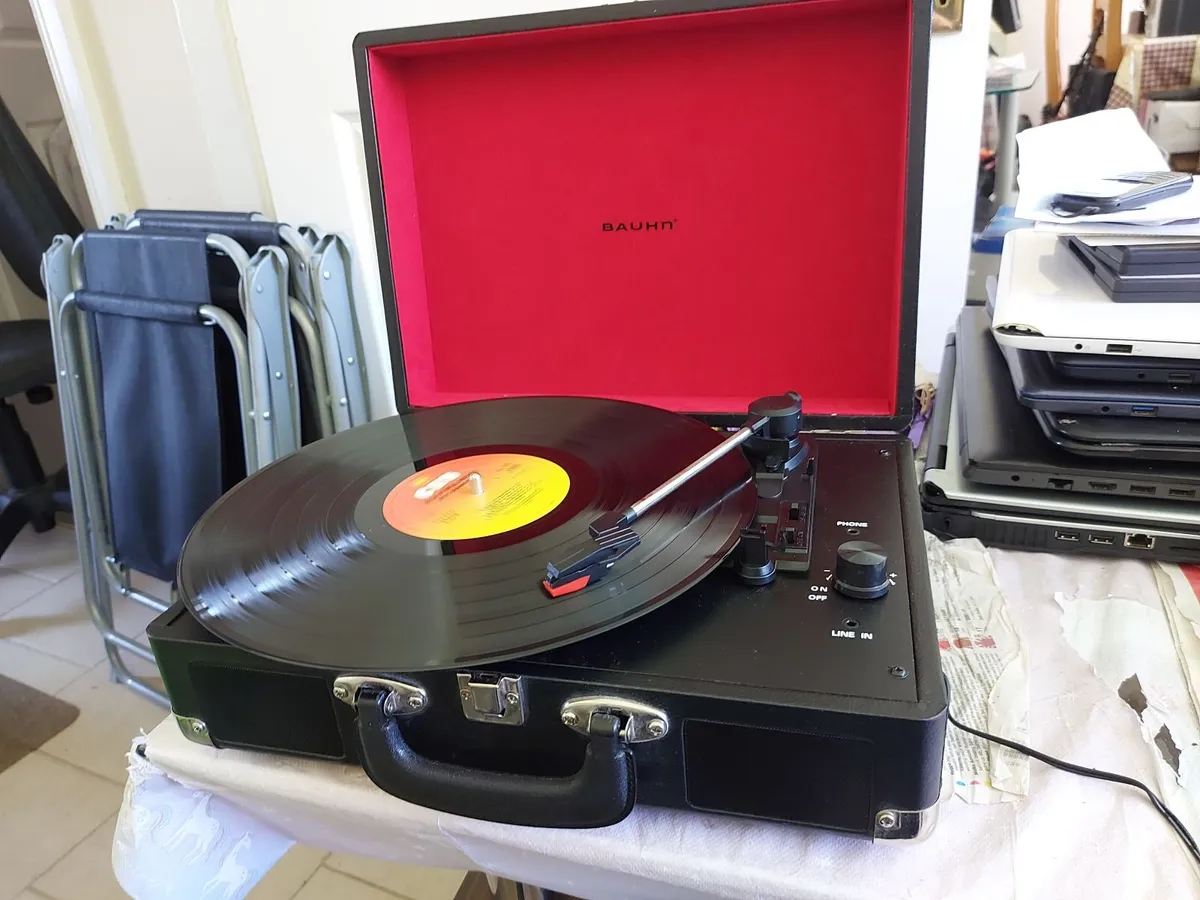 BAUHN Record Player Turntable, Model TI-VT-0616 - Image 1