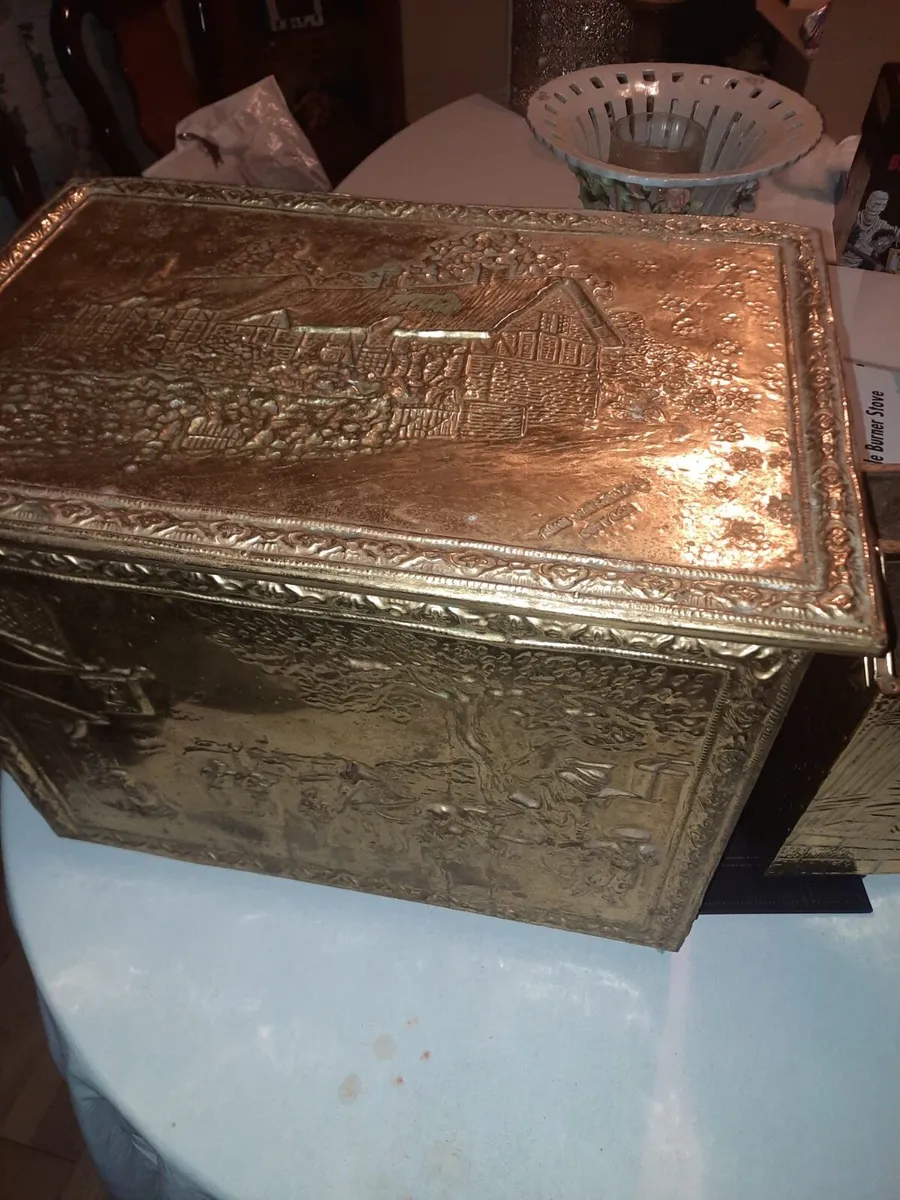 Vintage log box and magazine rack - Image 3