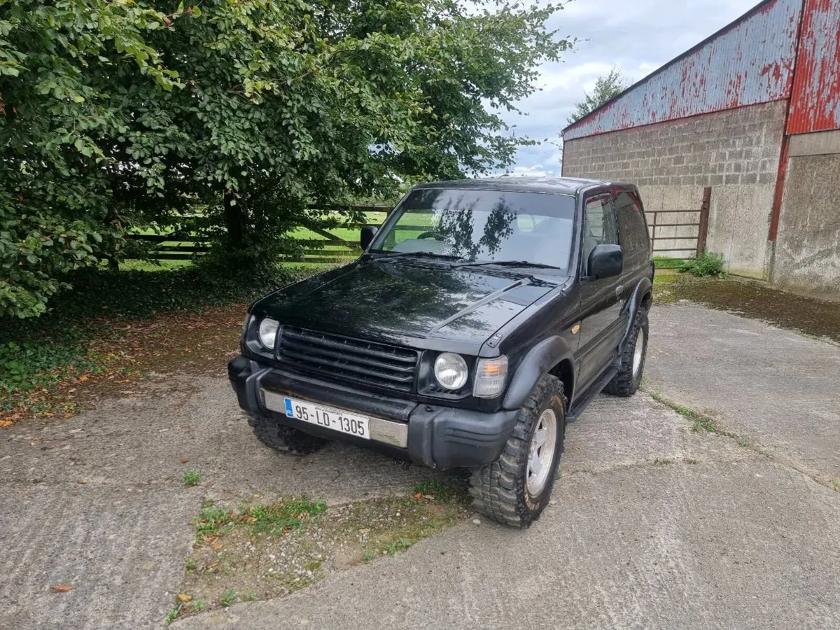 95 Mitsubishi Pajero. - Image 1