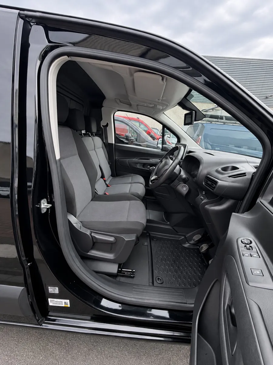 2022 Citroen Berlingo LWB Enterprise Vision - Image 4