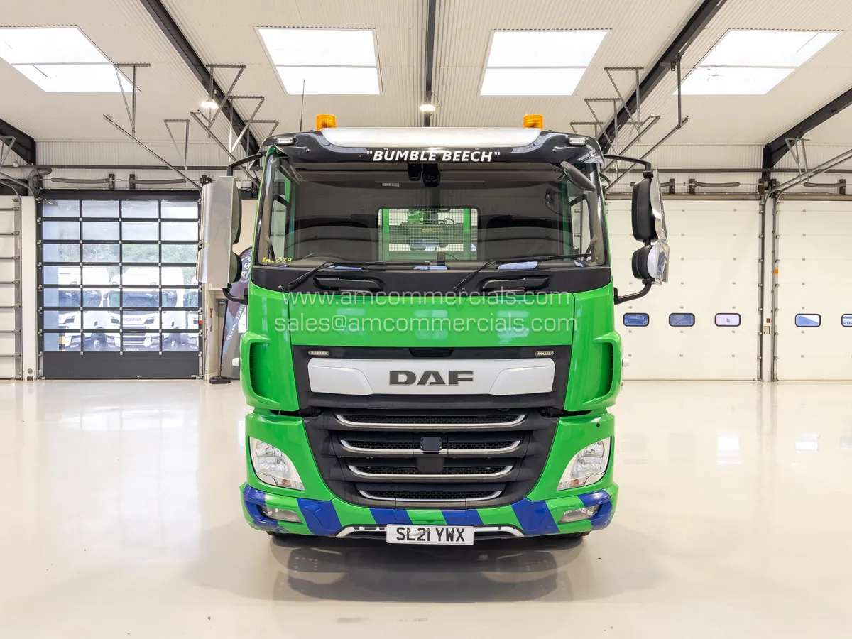 2021 DAF CF 320 BRICK GRAB - Image 3