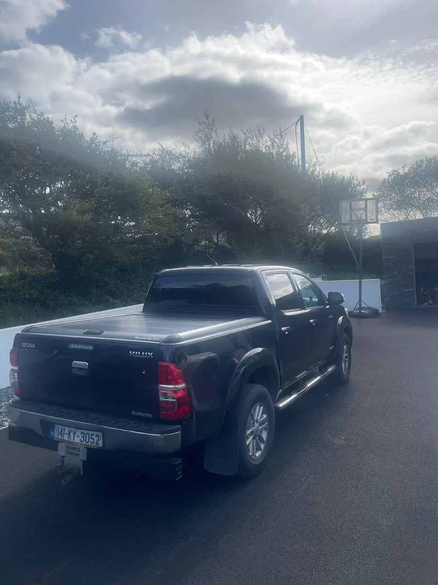 Toyota Hilux 2014 - Image 2