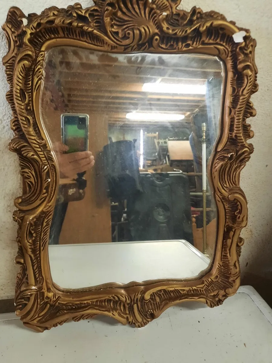Antique mirror - Image 1