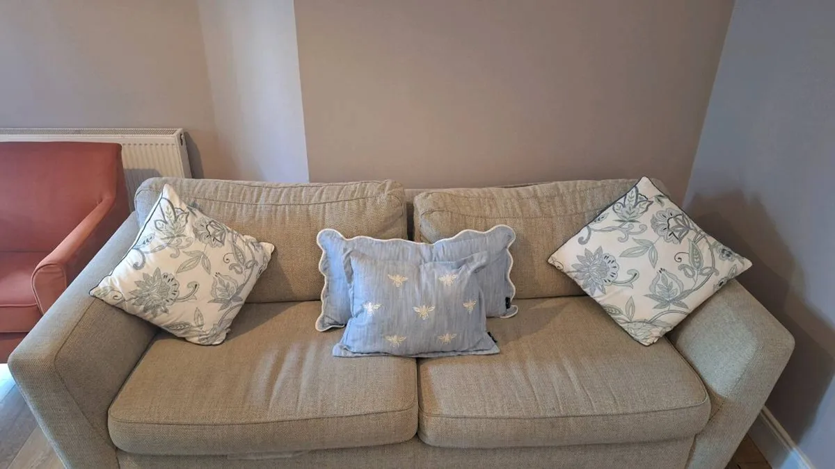 7ft DFS House Beautiful Couch - Image 1