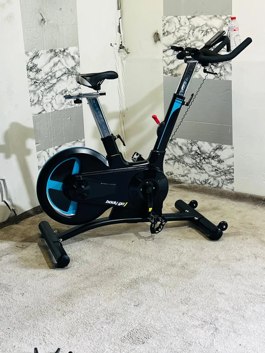LARGE 20KG WHEEL BODYMAX EXERCISE BIKE LIFE TIME - Image 3