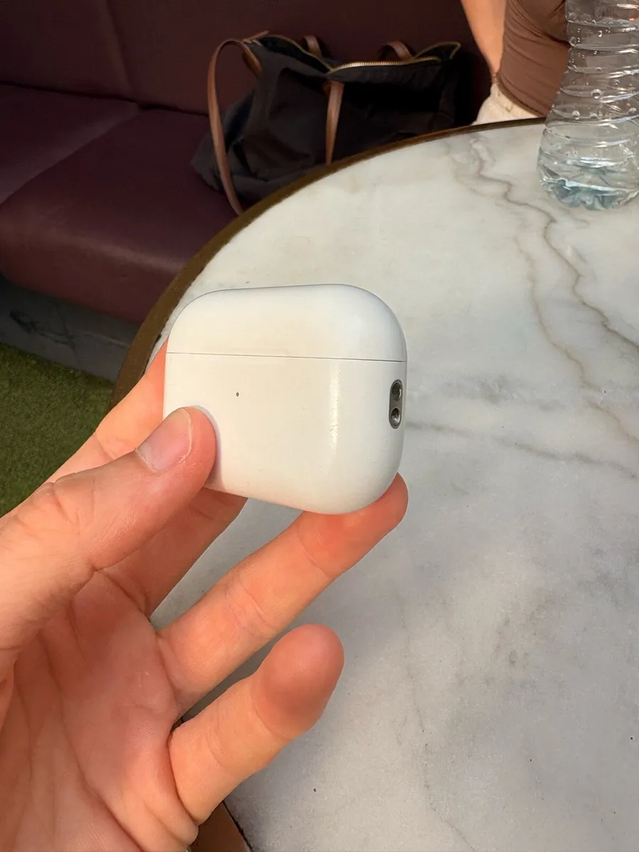 AirPod pros gen 2 - Image 4