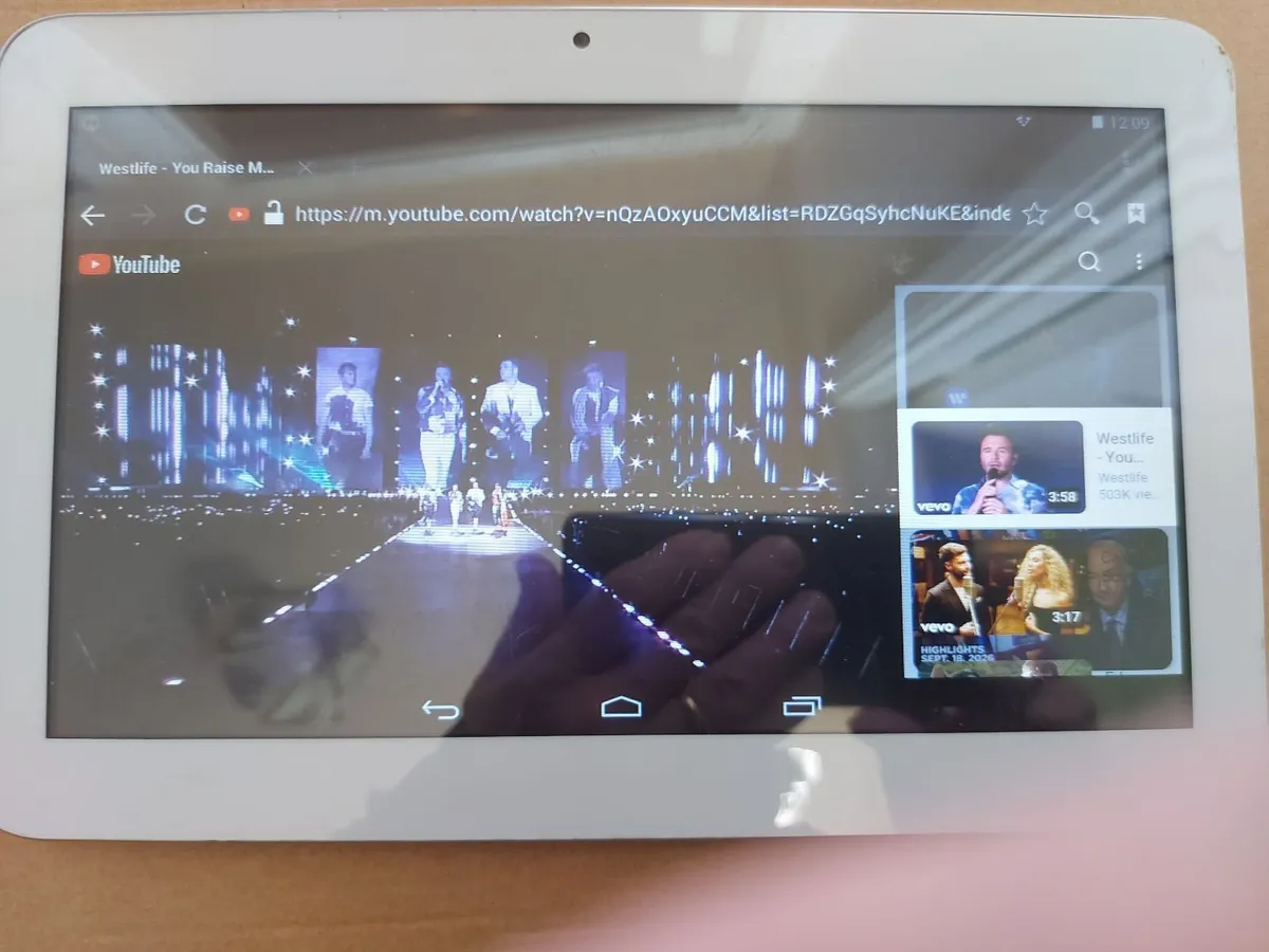 MOBICEL 10.1 inch Tablet, Model ECHO, 8GB, - Image 2