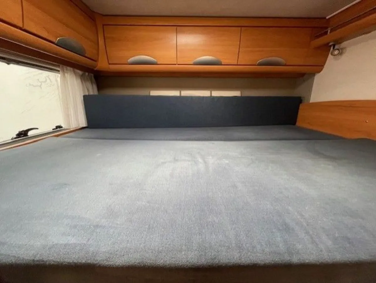 2004 HYMER STARLINE 680 A-CLASS MERCEDES 6 BERTH - Image 4