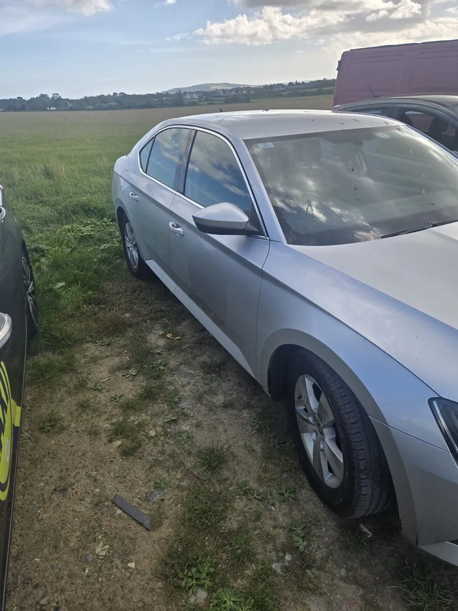 2 Skoda superb s 2017 & 2018 - Image 3