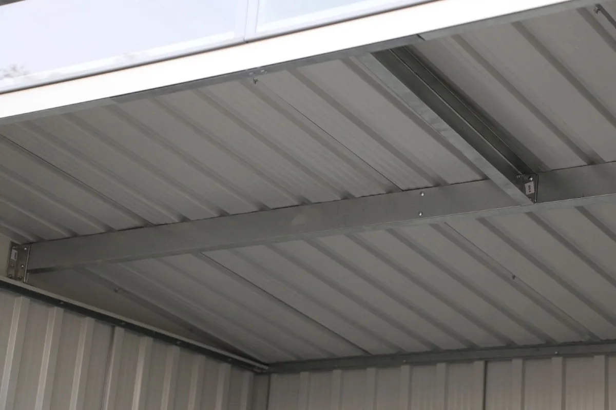 🏠 8x6 TOP PENT SKYLIGHT STEEL GARDEN SHED - Image 4