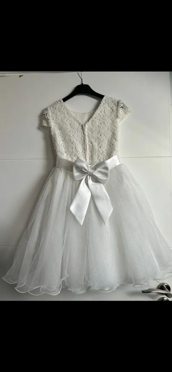 Communion dress suit age 8-9 - Image 2